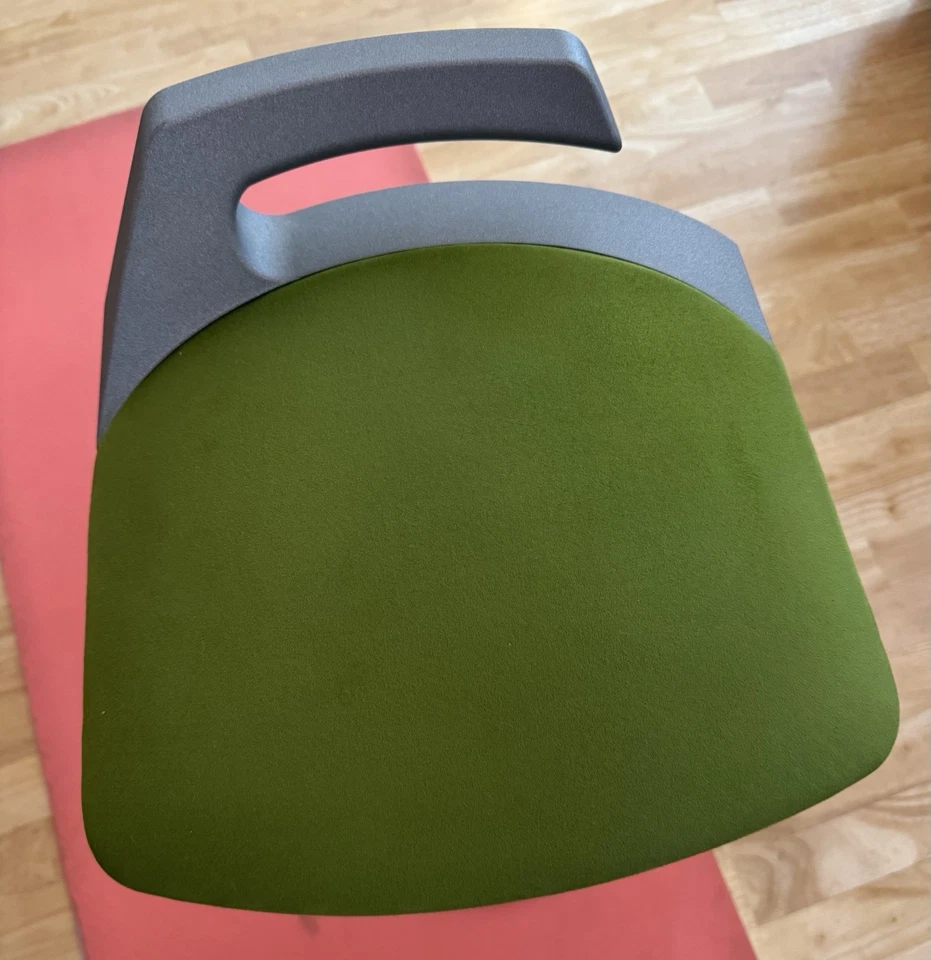 Aeris Muvman Stehhocker Ergonomische Stehsitzhilfe - Sitz: grün, Basis: grau