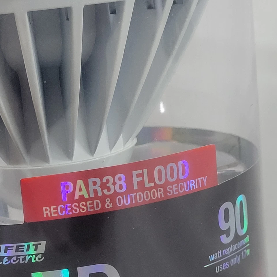 FEIT Electric 90-WATT PAR38 Dimmable LED Flood Light 1035 Lumens - Image 3 of 4