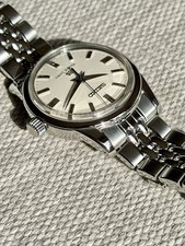 Grand Seiko SBGW005 - B&P, Cream Dial, Blued Second Hand, Beads of Rice Bracelet 8