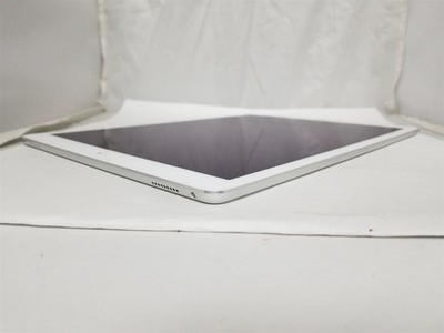 Apple iPad Pro (12.9-inch) A1584 32 GB, Wi-Fi, 12.9 in - Silver
