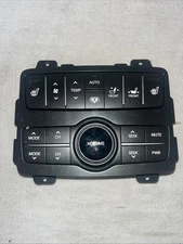 2011-13 Hyundai EQUUS Rear Equipment Radio Control Rear Audio Only OEM S44-1