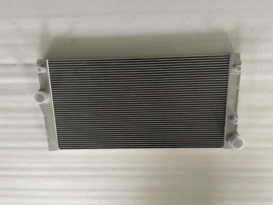 Radiador de aluminio para BMW 535i, 535i GT, 535i xDrive, ActiveHybrid 5 2010-2017 Foto 2 de 4