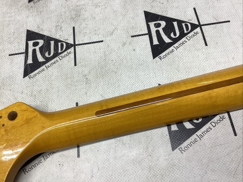 Guitarra Eléctrica Moderna Warmoth Strat Vintage Cuello Llama Arce Brillo Barco - Imagen 9 de 13