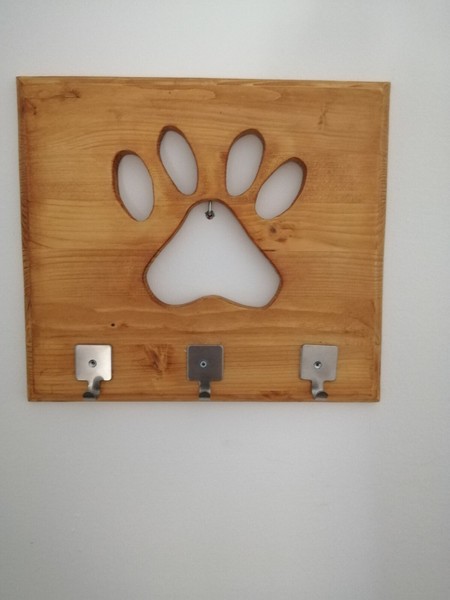 Accesorios para perros para colgar sus cadenas o collar, hecho a mano