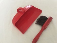 Wonderful Vintage Berwick  Toy Childrens Dustpan & Brush Red Plastic wood Brush