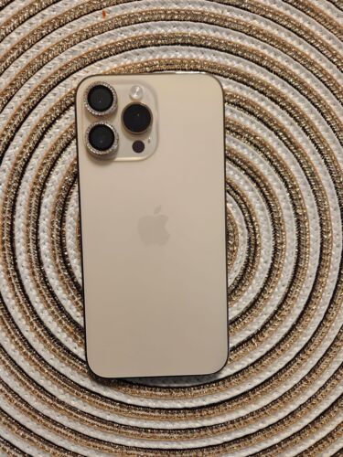 iPhone 14 Pro Max With TikTok Installed - 第 1/3 張圖片