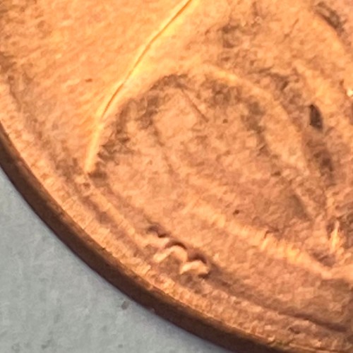 Mint error 2018 D Penny - initials VDB on obverse not actual letters but arches - Picture 7 of 7