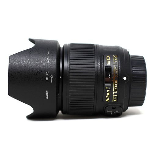 Nikon 35mm f1.8 G AF-S NIKKOR ED Camera Lens + Filter Kit 58mm - Picture 9 of 11