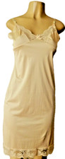Light Beige Full Slip W/ Lace Trim Size 34 adjustable straps VTG Komar Nightie