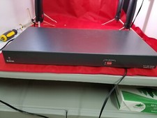 Extron P/2 DA8 series VGA Video Audio Distribution Amplifier