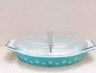 Vintage Pyrex Oval Divide 1  1/2 Qt Turquoise Snow Flake Casserole Glass W/ Lid