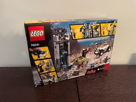 LEGO Marvel Avengers 76041 The Hydra Fortress Smash - Quicksilver & Hulk (New)