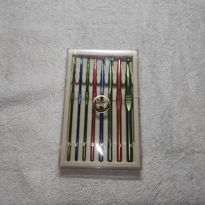 Vintage 8 Piece Set Boye Aluminum Crochet Hooks & Case USA Made D E F G H I J K