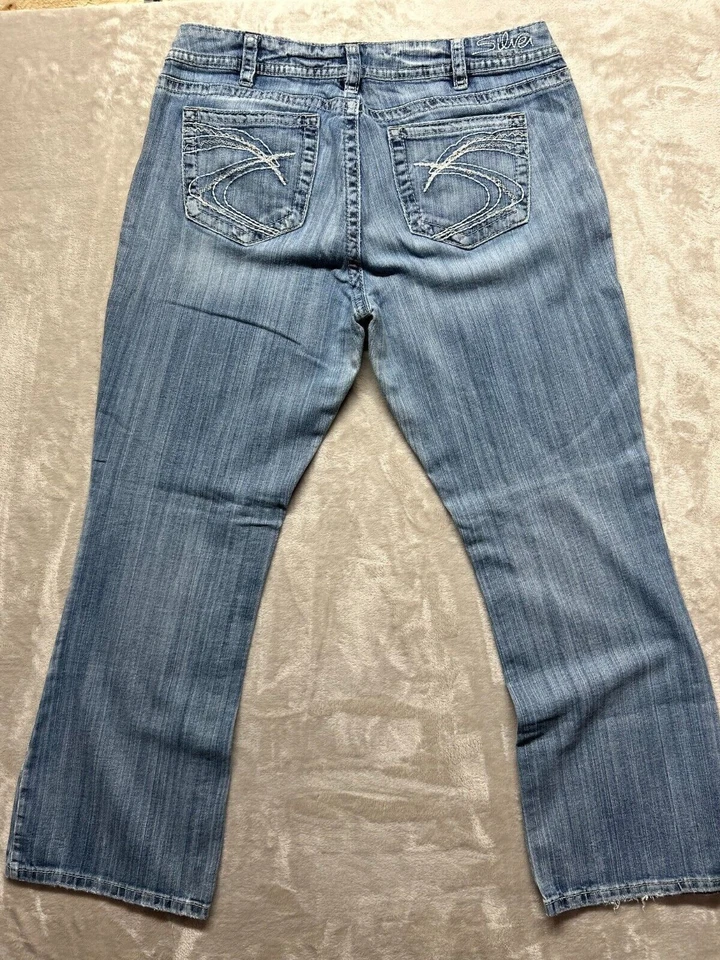 Silver Jeans Suki Tapered Leg Jeans Women's Size 18/32L Blue Hi-Rise Lt Wash - Image 2 of 4