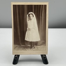 EDWARDIAN Pretty Girl White Lace Dress 1st Communion CABINET CARD Antique Photo