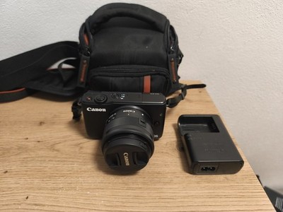 Canon EOS M10 Mit Tasche Und Objektiv Zubehörpakete Gebraucht