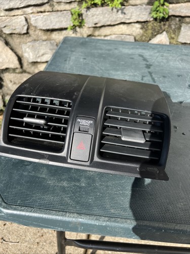 2007 Honda CRV Center Dash Front AC Air Vents OEM 77610-SWA-A0