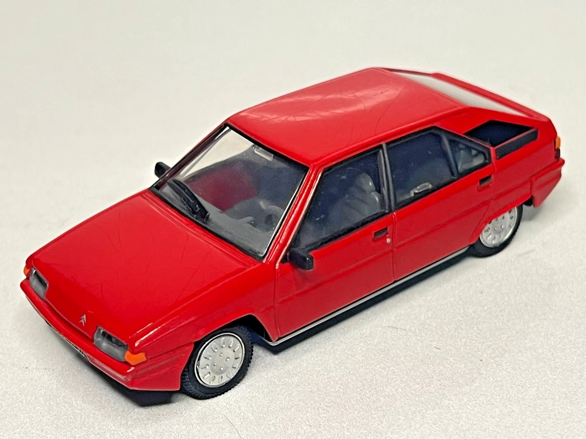 Citroën BX 16 TRS 1983 Bleu Lagune 1/18 - 300pcs