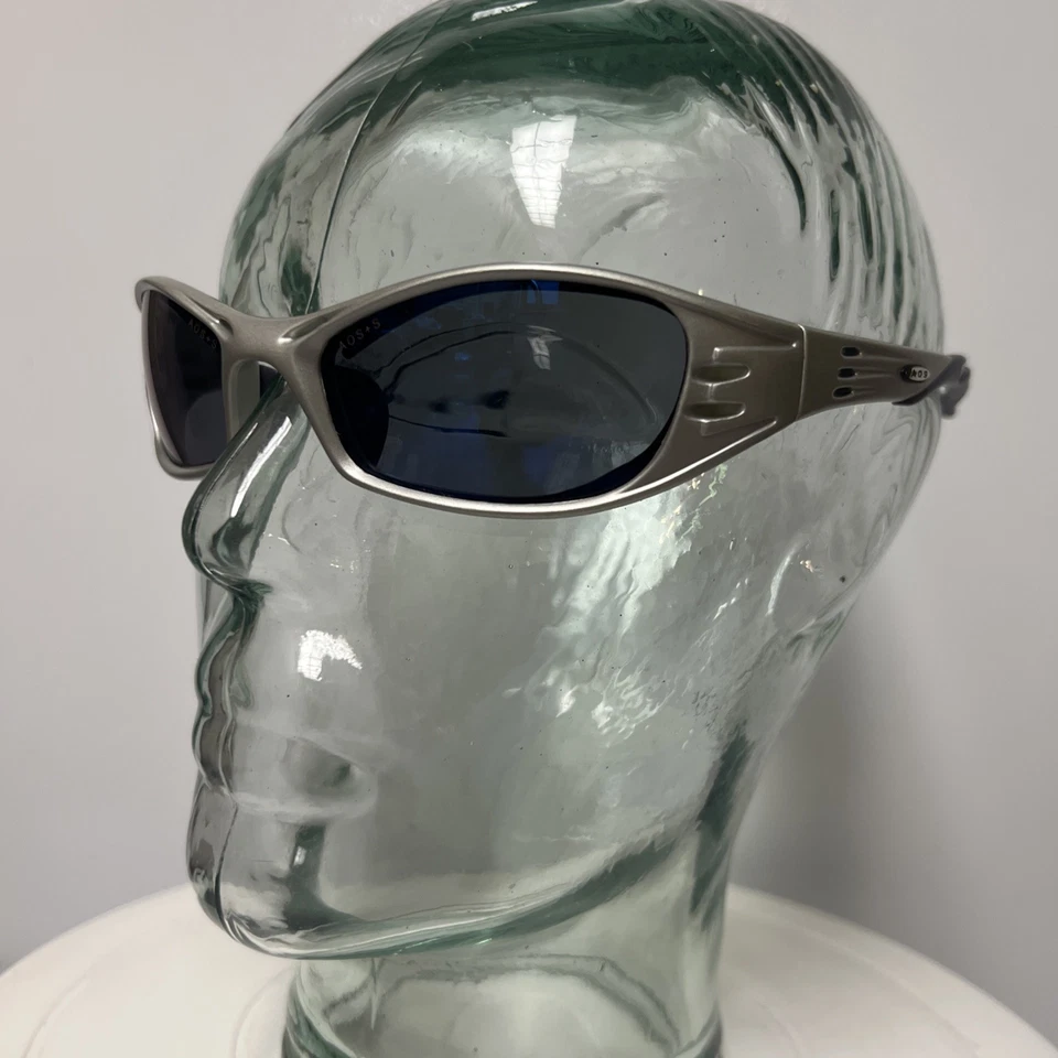 Óculos de sol de segurança AO Safety Fuel Wrap prata azul Z87 ventilado azul espelho - Imagem 2 de 4