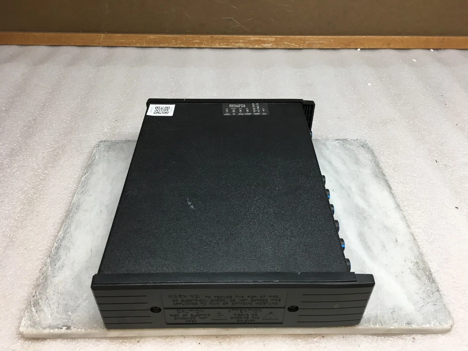 Mezclador de micrófono portátil de 6 canales Shure M367 (modelo M367) con cable de alimentación Foto 4 de 4