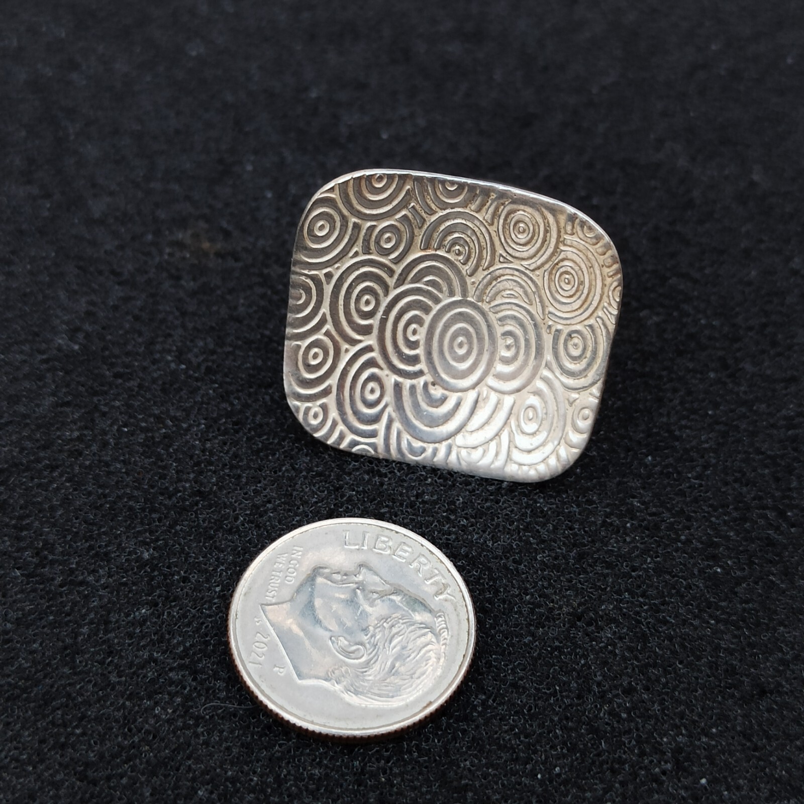 Artisan Silver Ring Modernist Square Engraved Sta… - image 7