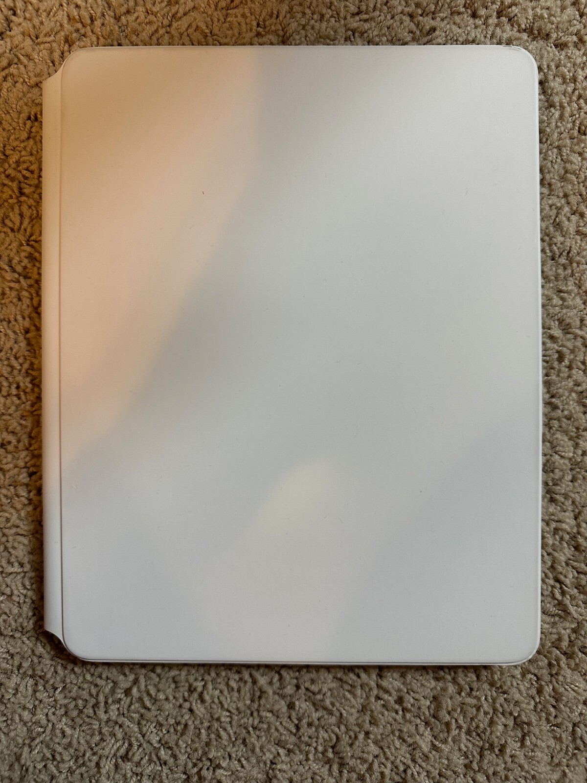 [READ] Apple iPad Pro 3rd Gen. (2018) 64GB, Wi-Fi + 4G, 12.9 in + Magic Keyboard