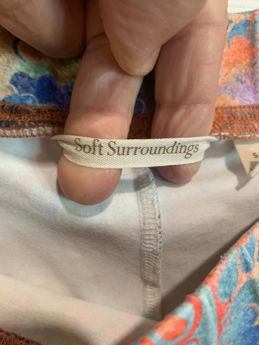 Leggings recortados Soft Surroundings para mujer talla pequeña S florales multicolor elásticos - Imagen 3 de 4