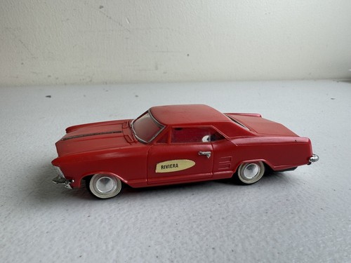 Vintage 1964’s IDEAL MOTORIFIC CUSTOM SLOT CAR Buick Riviera Chassis,Motor,Case - Picture 2 of 9