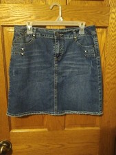 Old Navy Womens Size 10 Short Straight Denim Blue Jean Skirt EUC