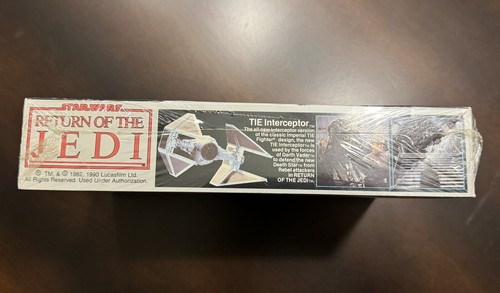 Star Wars  Return Of The Jedi TIE Interceptor / Tie Fighter MPC Snap Model Kit - Picture 5 of 7