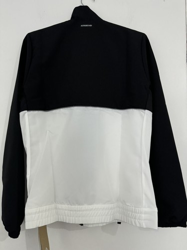 Adidas boys tracksuit. Size Medium (12-14) - Picture 11 of 12
