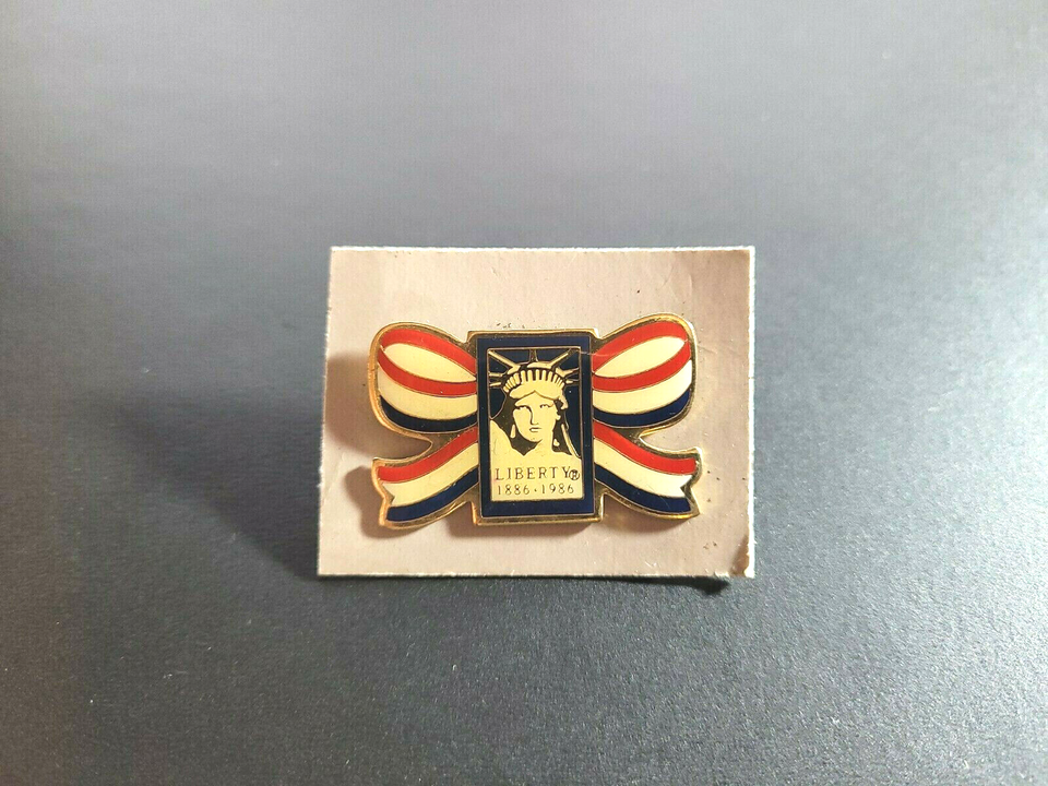 LIBERTY 1886 1986 RED WHITE & BLUE RIBBON COLLECTIBLE HAT JACKET VEST