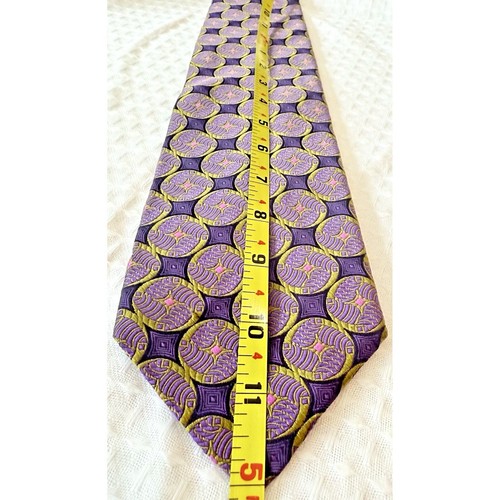 Corbata Robert Talbott Cosida a Mano Púrpura Medallones Geo Seda EE. UU. 3.75"x 60" - Imagen 7 de 7