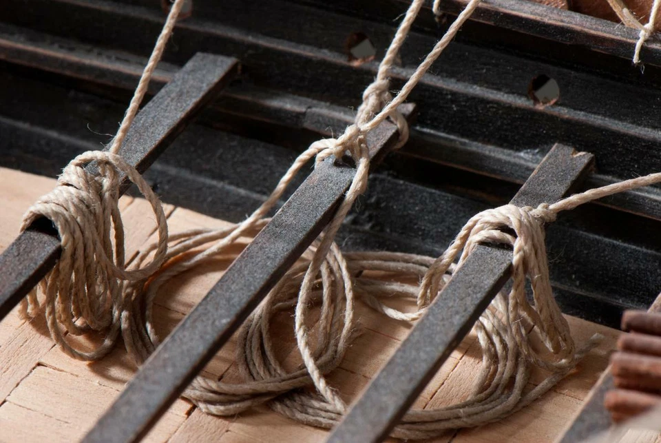 Dusek D005 - Viking Longship - wooden modelship, scale 1:35 - Immagine 3 di 4