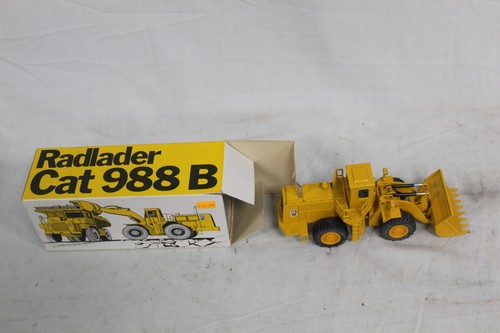 Radlader Cat 988 B No. 16 1/50 Scale Die Cast Model - Picture 4 of 7