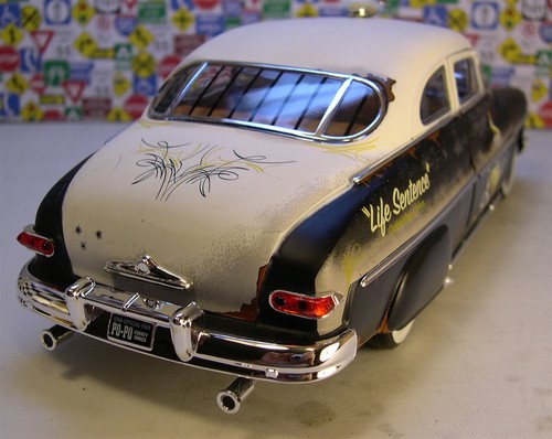 1949 Mercury "Rat Rod" Police Car 1:18 Auto World 961 - Picture 2 of 4