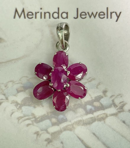 14k Solid White Gold Flower Pendant/ Charm Natural Ruby 3.39 Grams - Picture 1 of 4