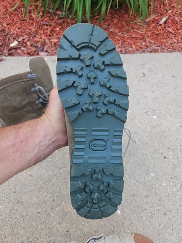 Stivali da combattimento Belleville Goretex 675ST clima freddo verde salvia USA taglia 11R acciaio - Foto 4 di 6