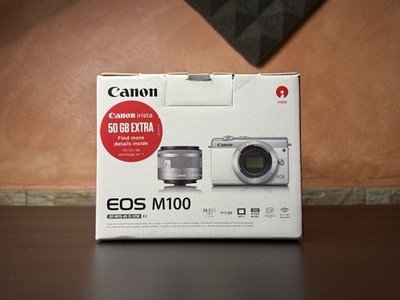 Canon EOS M100 + Objektiv EF-M 15-45mm 1:3.5-6.3 IS STM - Spiegellose Kamera