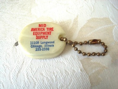 Vintage Mid America Tire Equipment Supply Chicago Tape Measure Keychain KJ