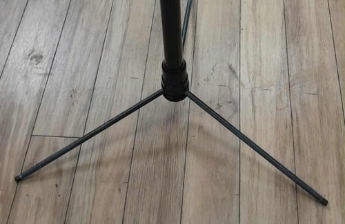 Manfrotto 682B Pro Self-Standing Monopod with Retractable Legs - Picture 3 of 4