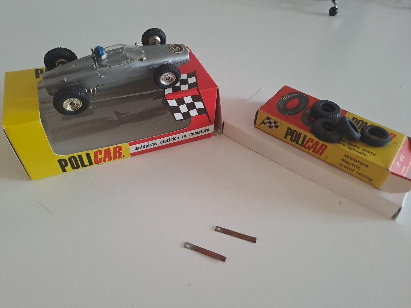 60s Ferrari F1 NEW Complete Policar Slot Car + 2 Sliding Contacts + WHEELS