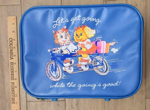 THE GET ALONG GANG Children's Suitcase Blue Retro Graphics 1983 - Picture 12 of 15
