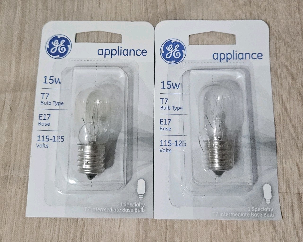 2-pack GE 35153 15-Watt Clear Appliance Light Bulb 115-125 volts E17 base T7
