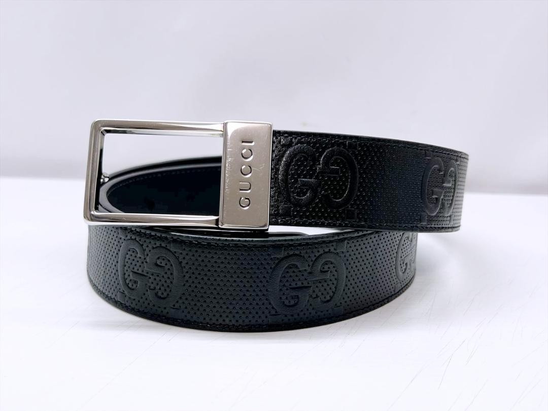 GUCCI GG Embossed Black Leather Belt Size 90 722370 DDU