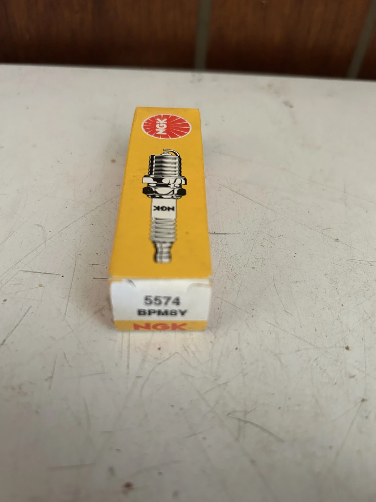 NGK BPM6A 7021 Spark Plug Standard Resistor Copper Core New Boxed,materials: