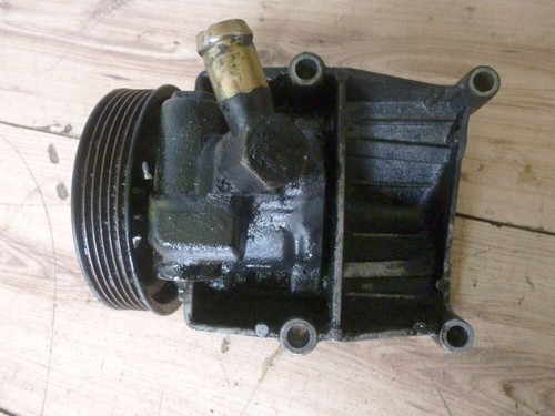 Ford Fiesta IV 1,25 Servopumpe 96BF3A733AD