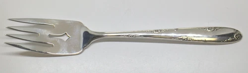 TOWLE STERLING SILVER MADEIRA PATTERN SALAD FORK #I-7D