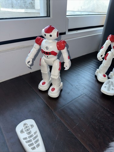 RC Robot Toys Gesture Sensing Smart Robot Toy Kids Can Singing Dancing Speak Red - Picture 5 of 7
