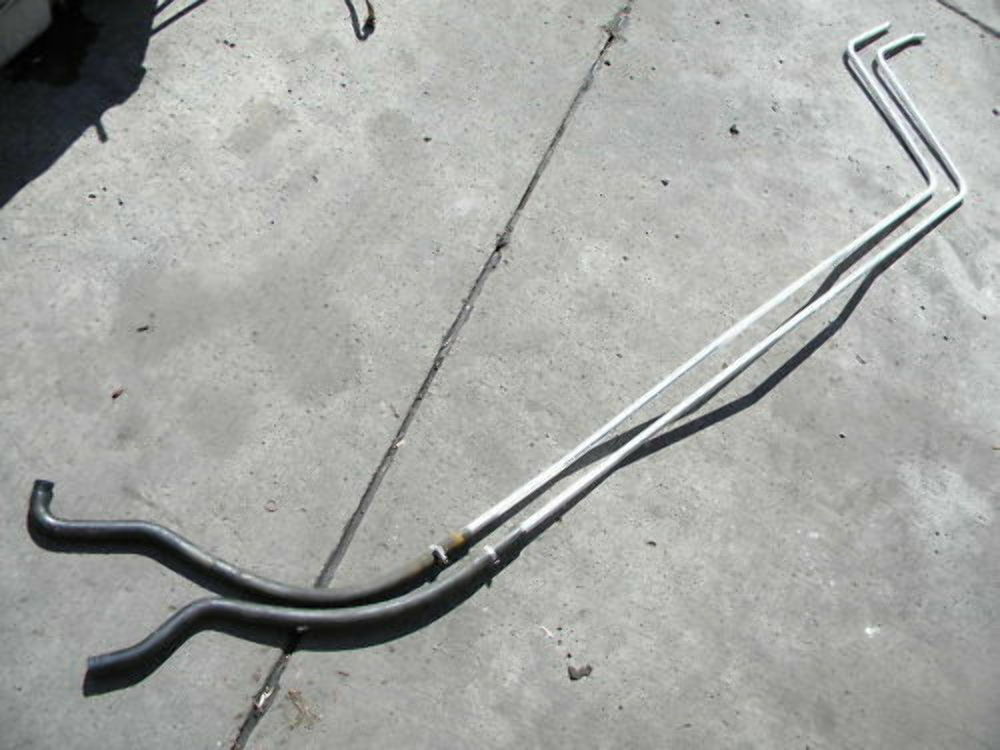 95 Ferrari 348 under body coolant lines